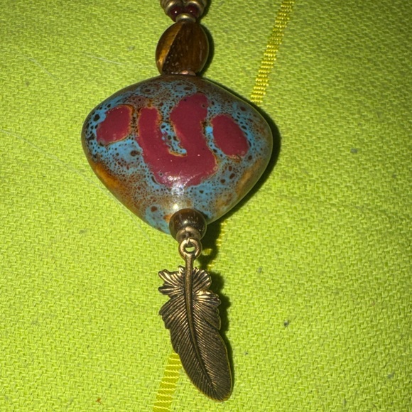 Necklace - Picture 7 of 9